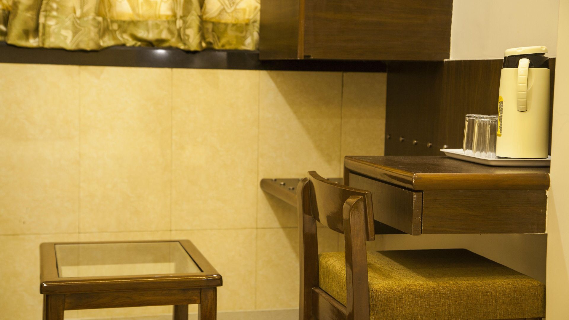 Guest house - Dadar *