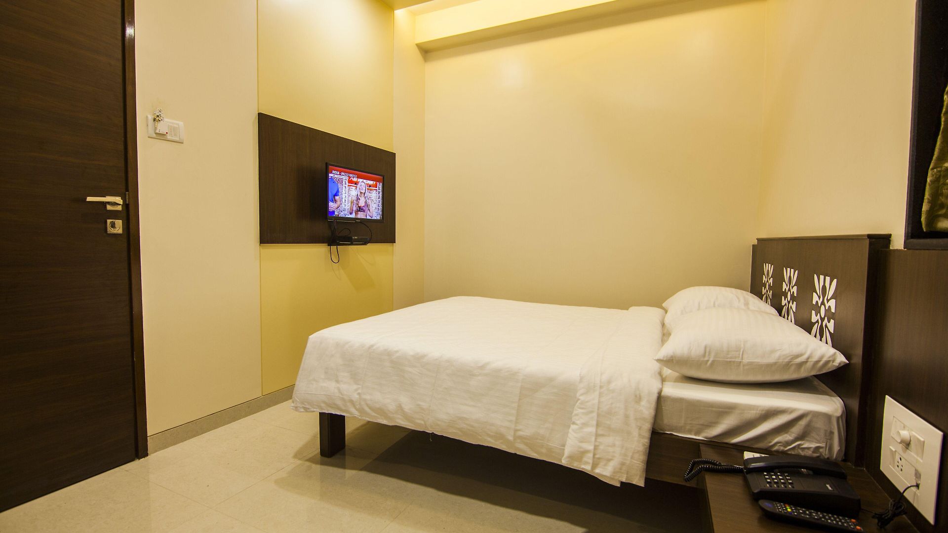 - Dadar Guest house