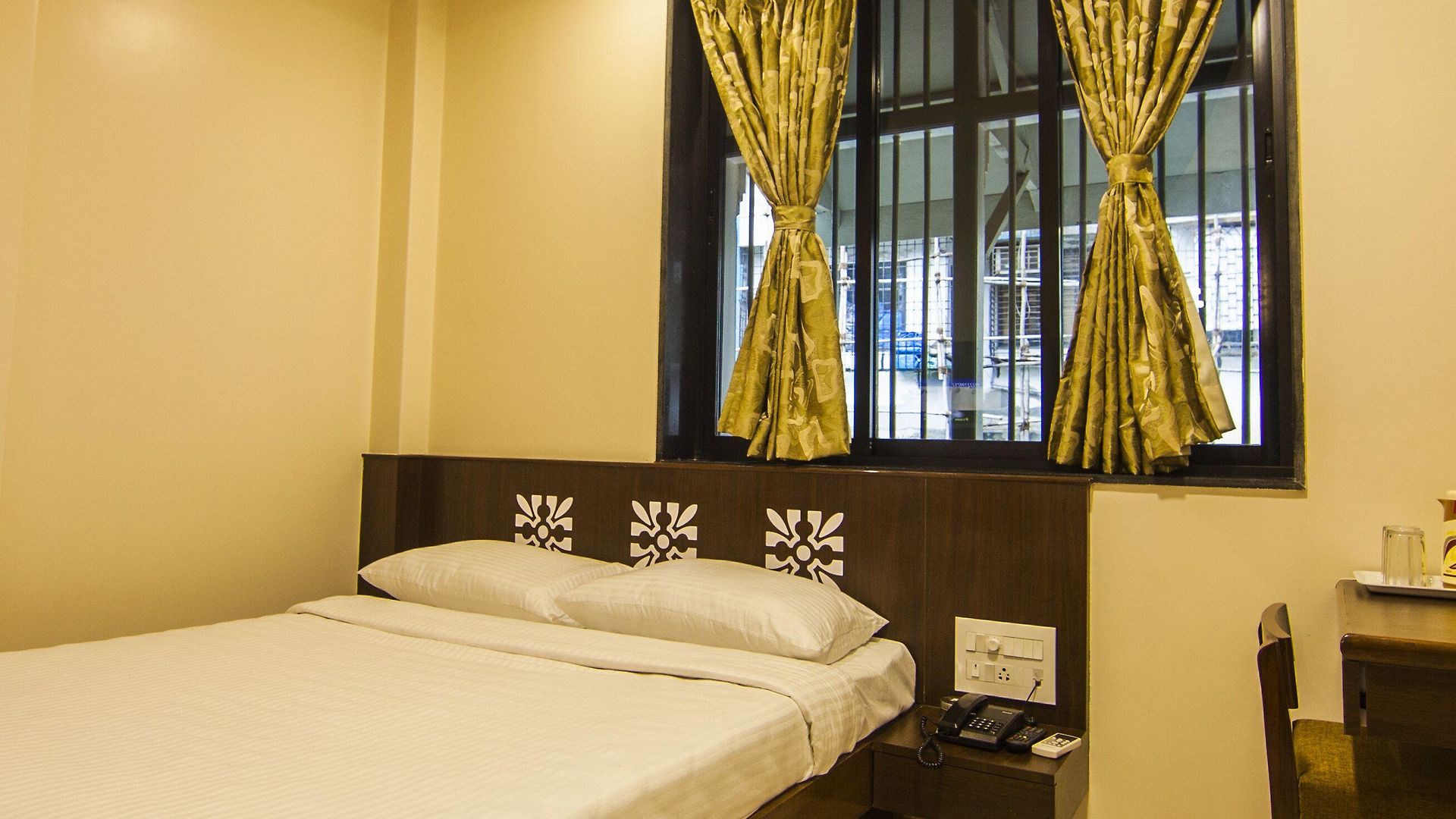 - Dadar Guest house *