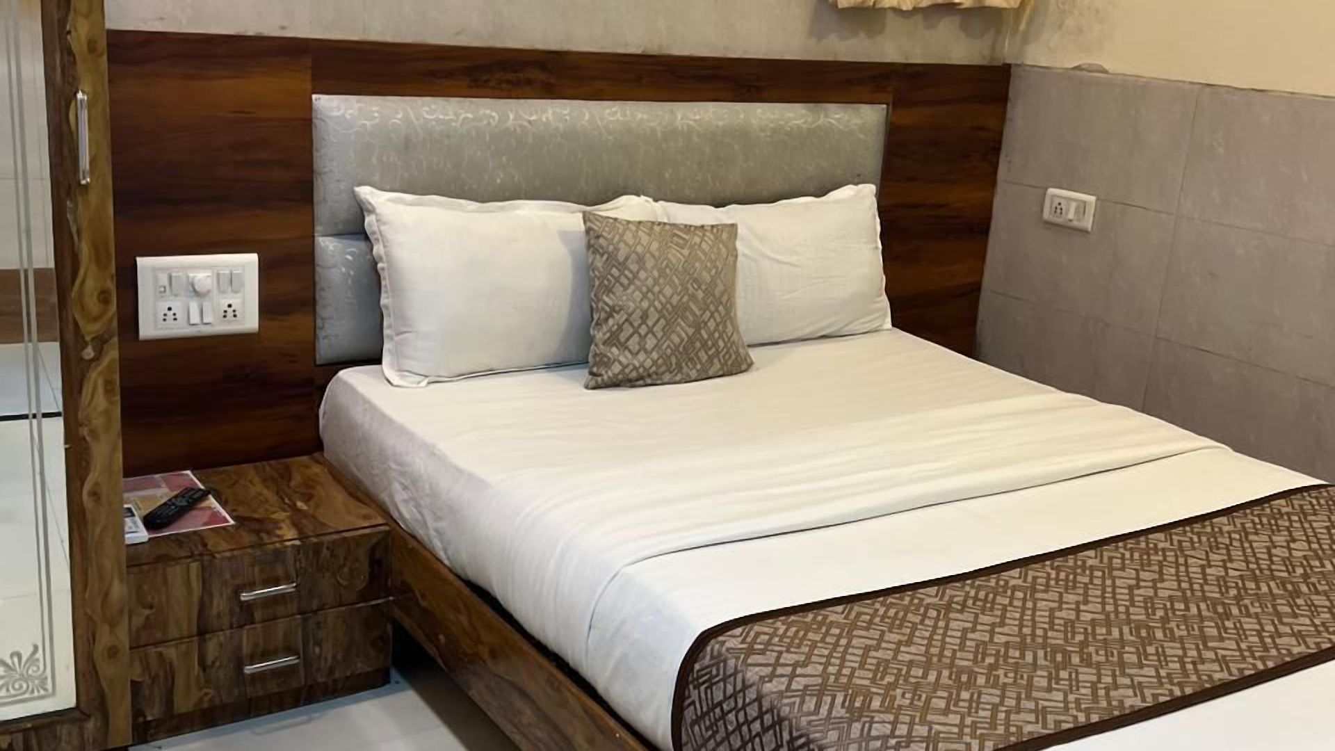 Hotel Kf Residency Mumbai