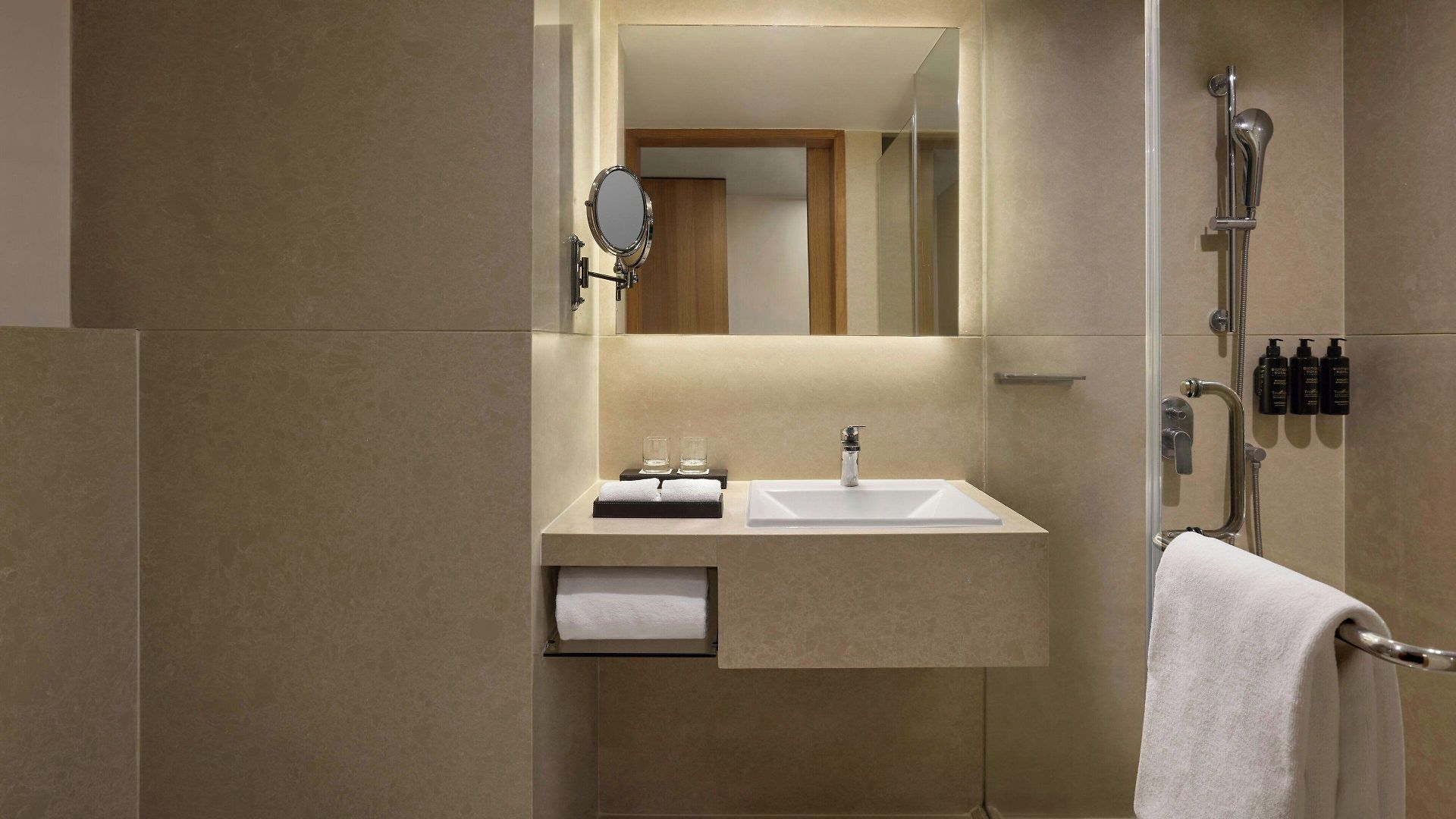 Hotel The Fern Mumbai, Goregaon, Series By Marriott 5*