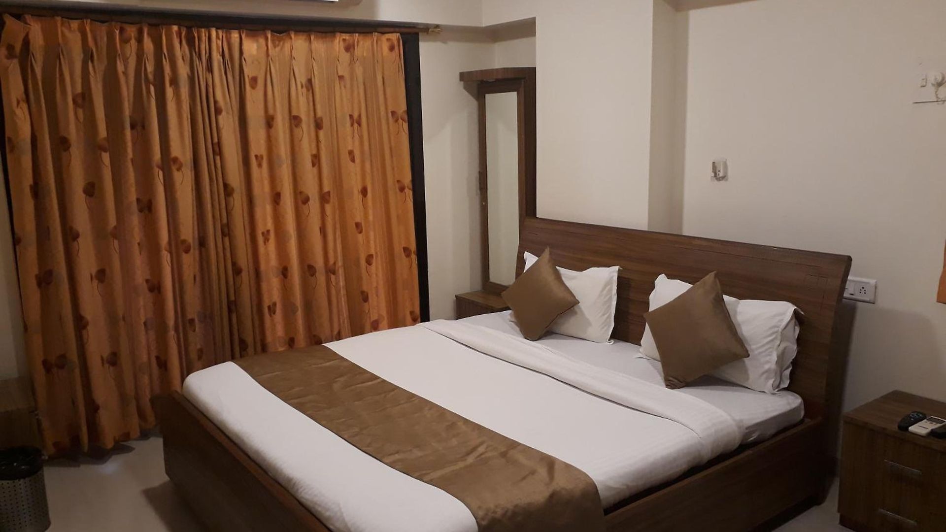 Dragonfly Emerald Apartment Mumbai