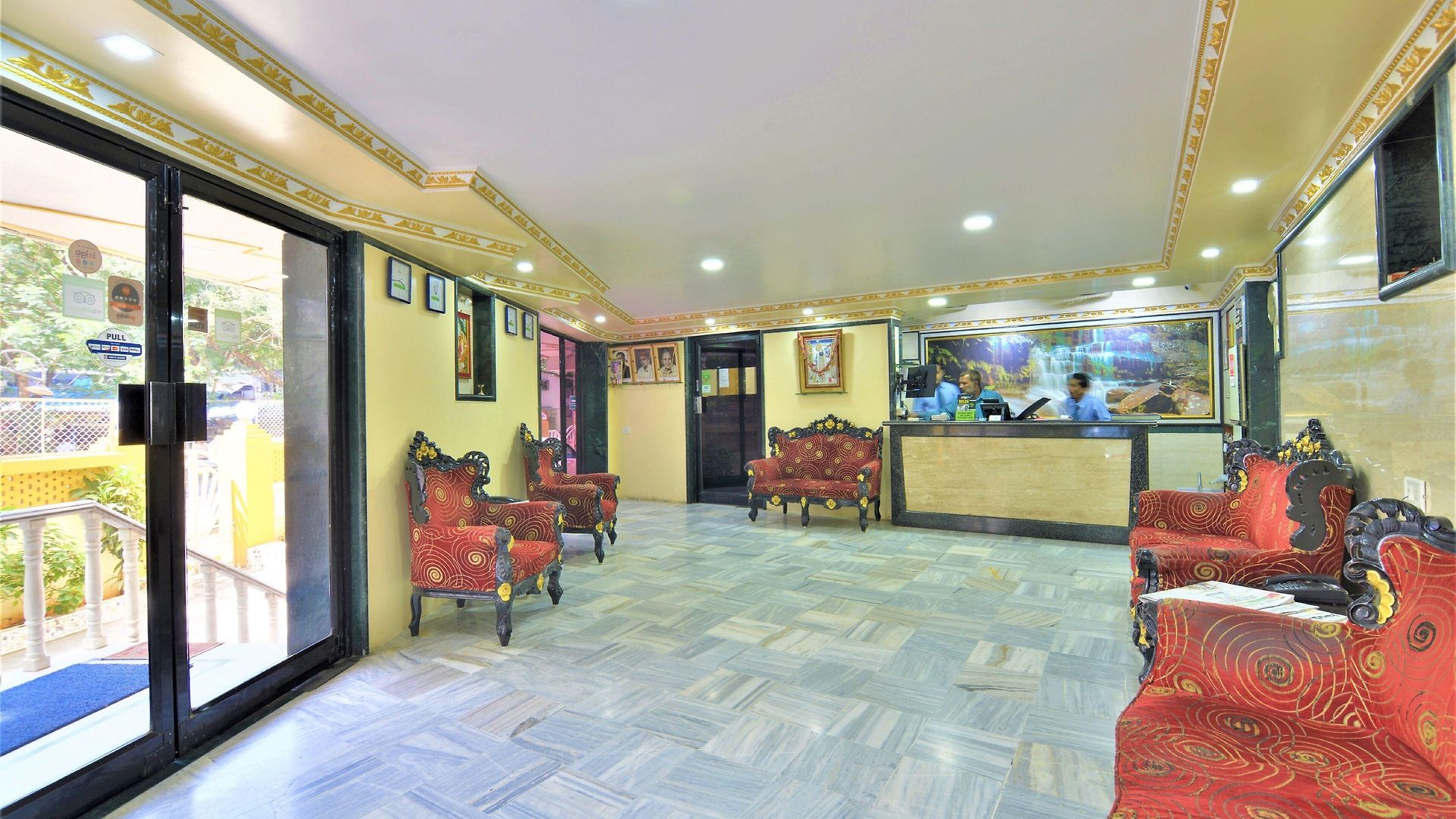 Aircraft International Hotel 2*