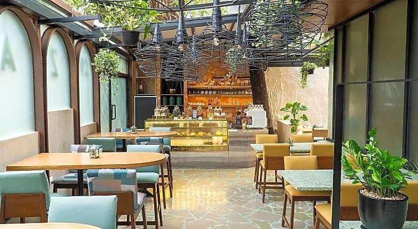 Hotel Bawa Bandra 3*