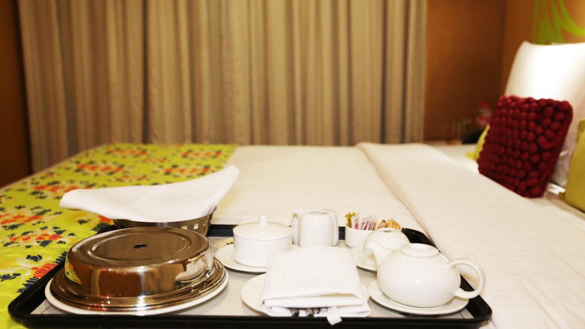 The Beatle Hotel 4*