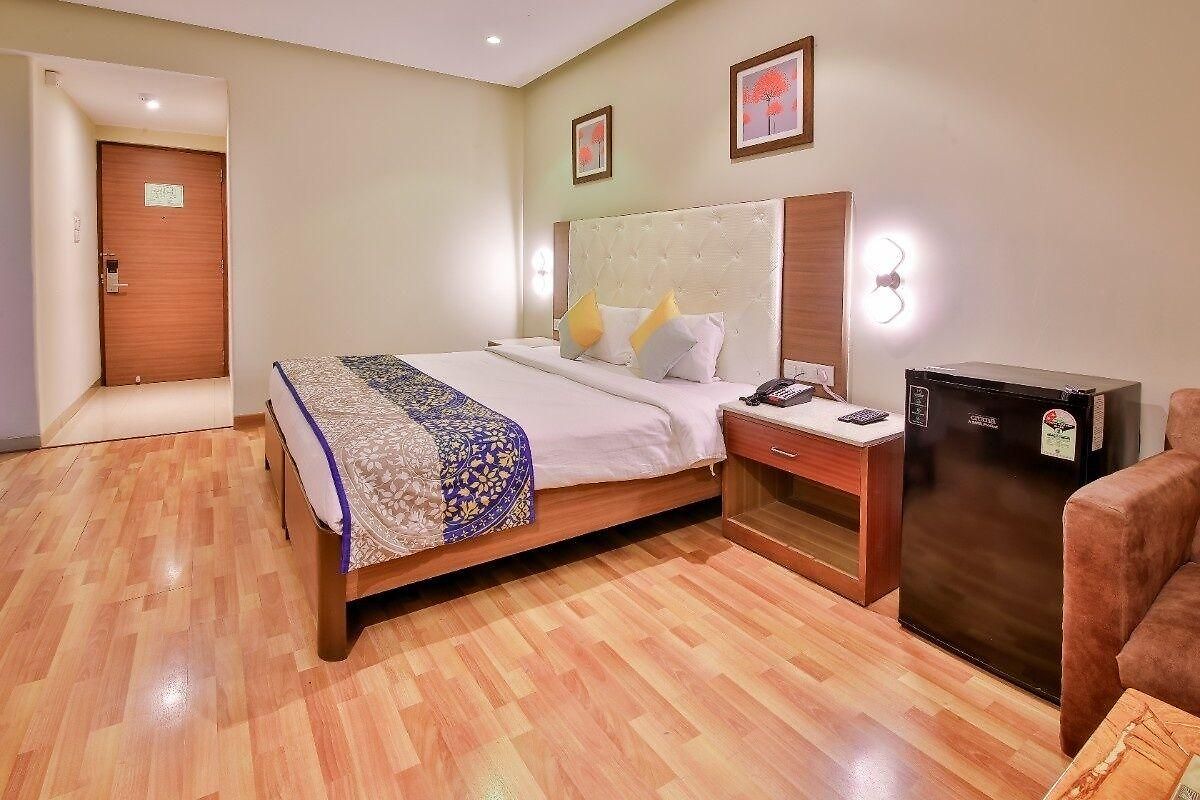 The Caliph Hotel, Near Powai 3* Mumbai