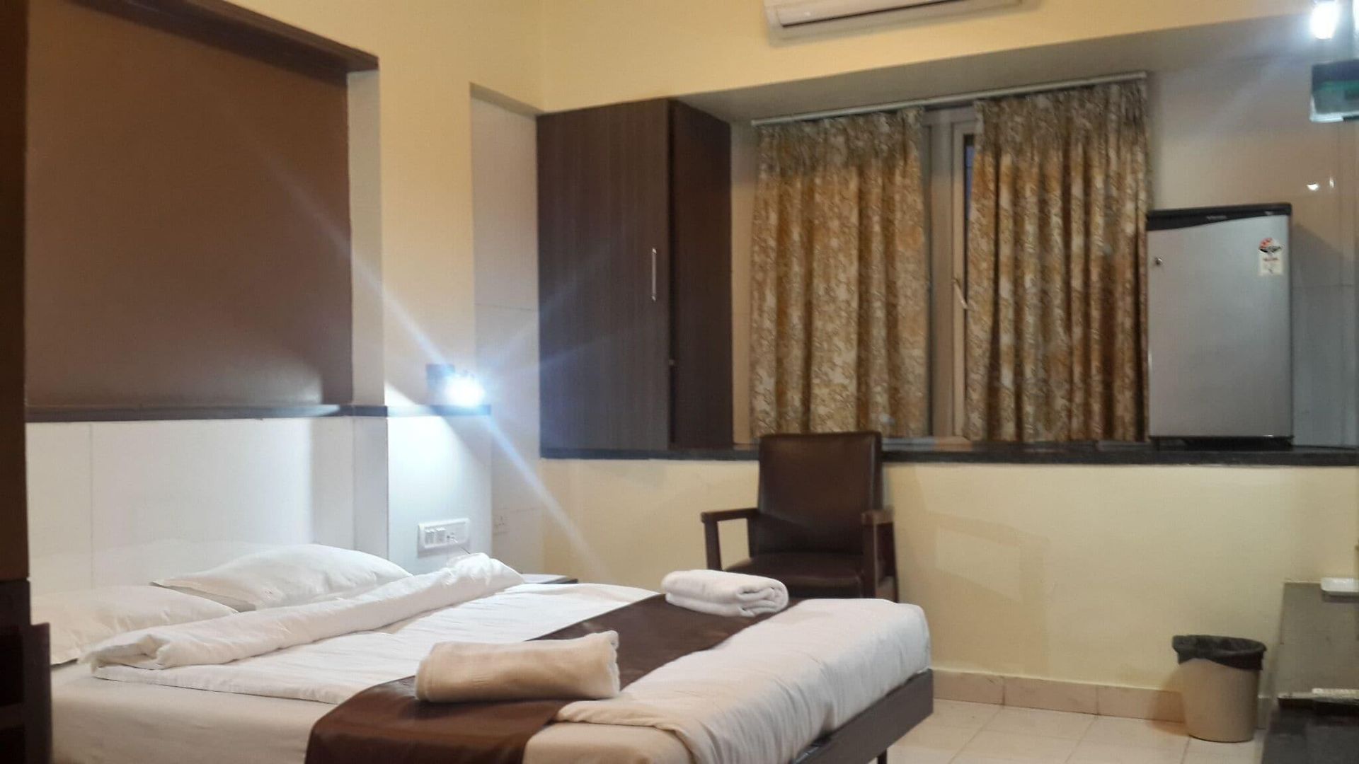 Unicontinental Hotel