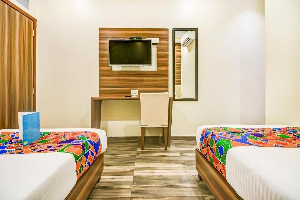 Hotel Fabhotel Axis International - Nr International Airport 3*