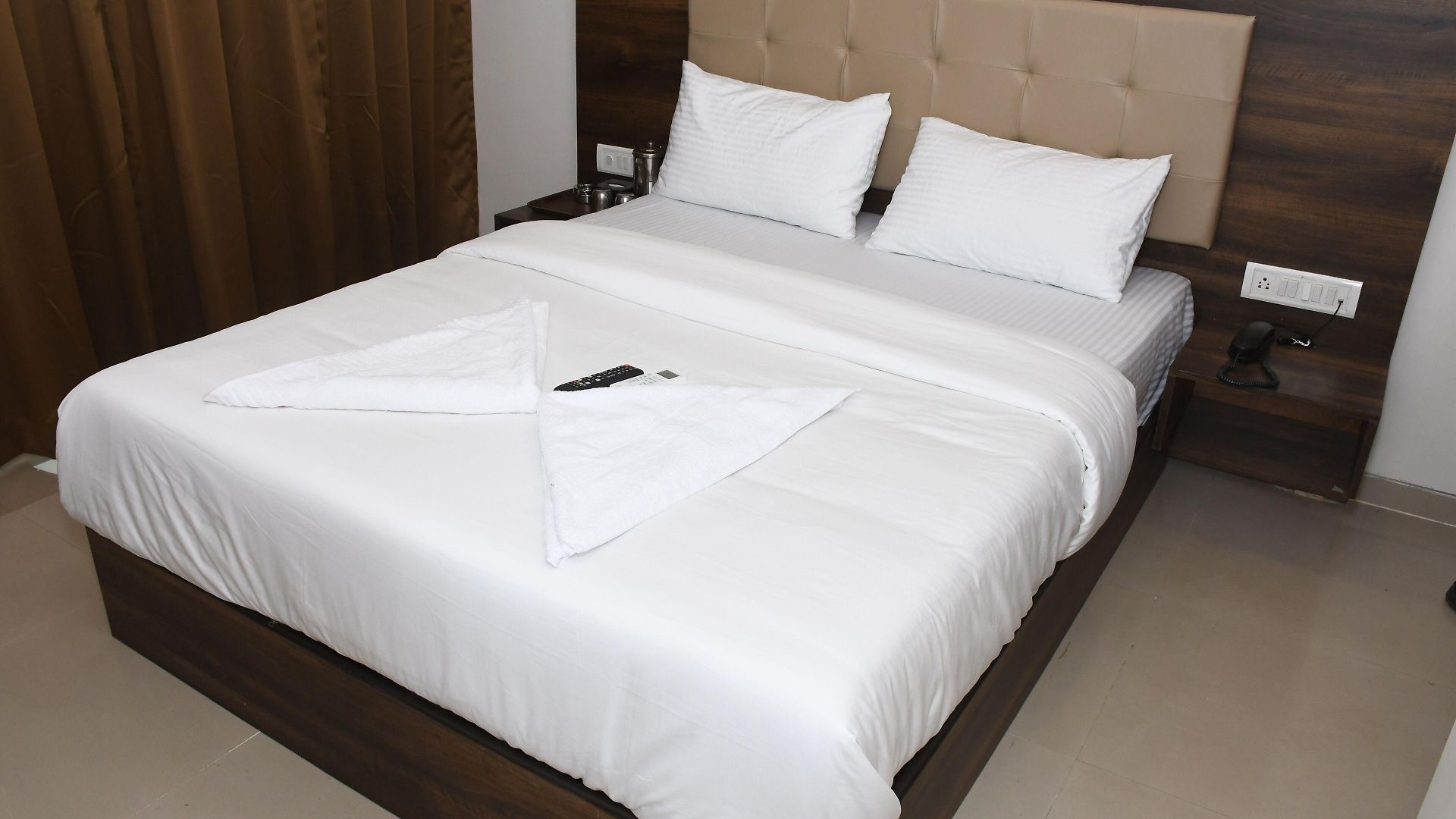 Hotel Precious Pearl Mumbai