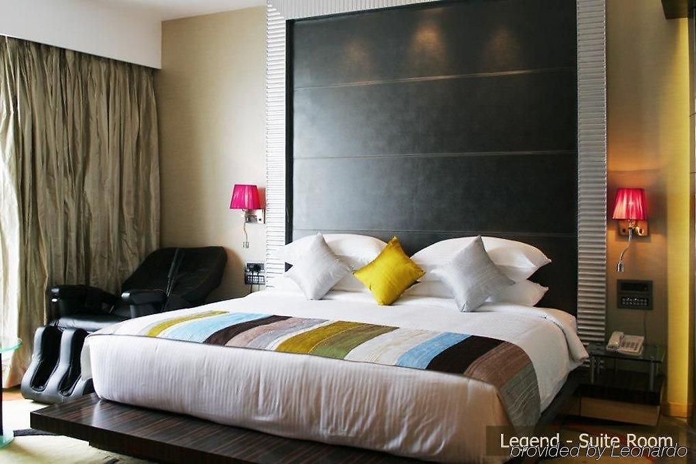 Hotel The Regale By Tunga Mumbai