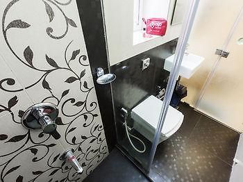 Hotel Causeway, Colaba *