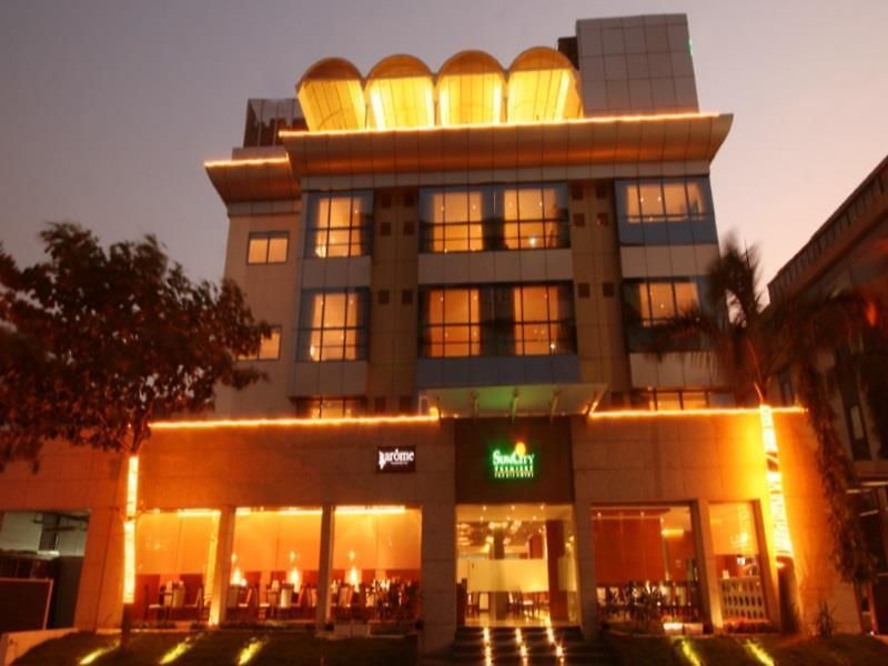 Hotel Suncity Premiere, Near To Airport