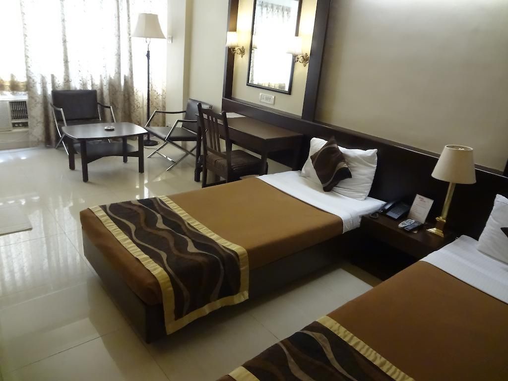 Hotel Avion