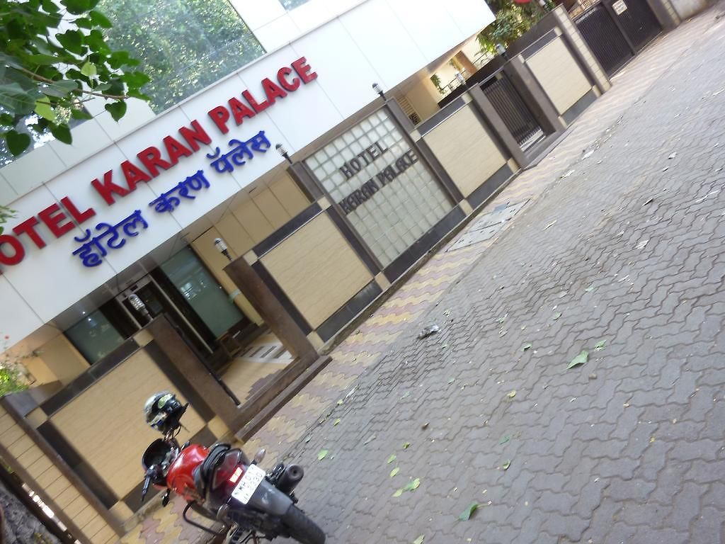 Hotel Karan Palace