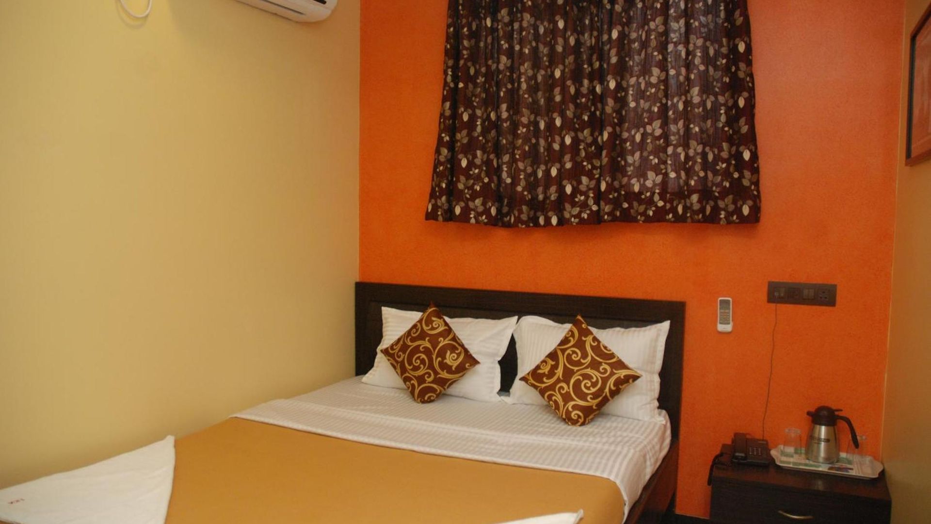 Hotel Cosmo 2*