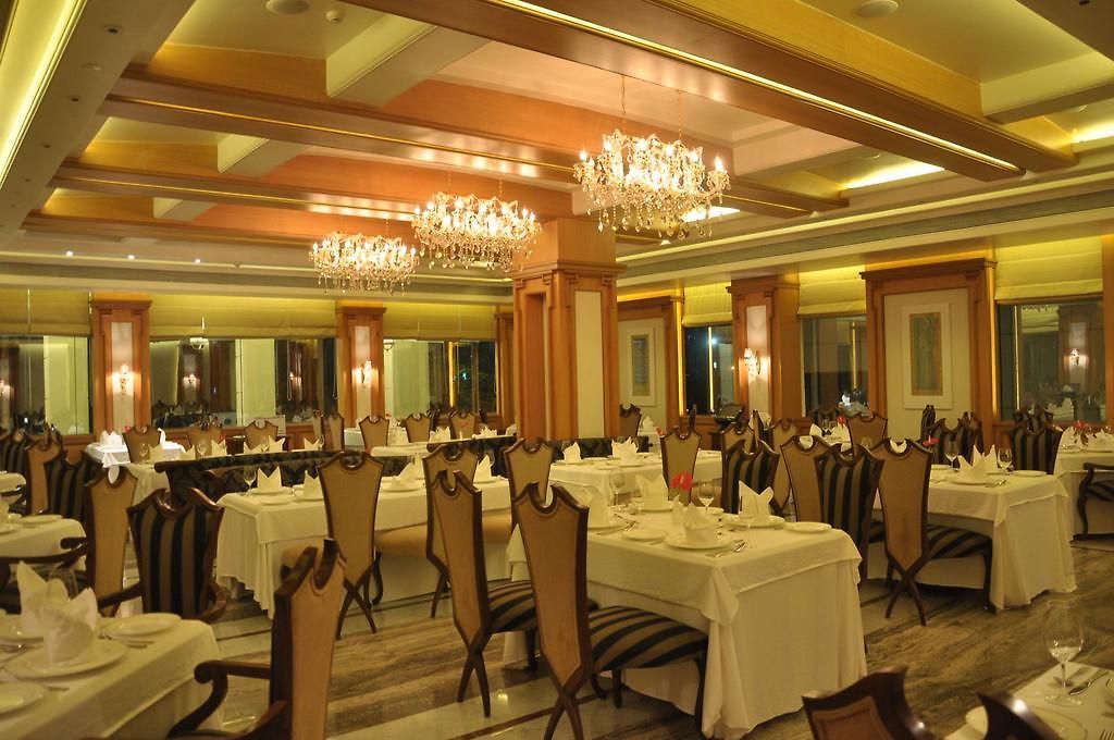 Hotel Royal Tulip