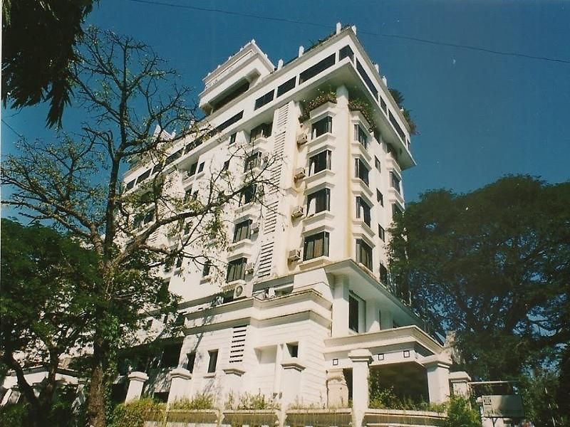 Karl Residency