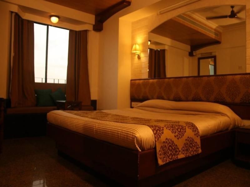 Hotel Karl Residency