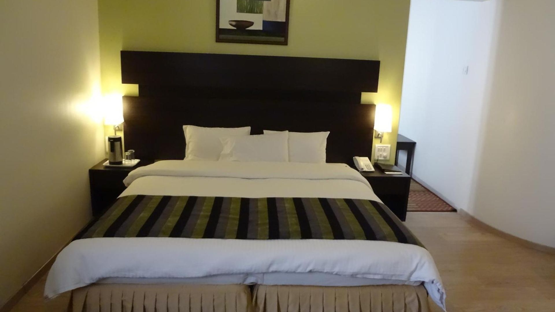 Hotel Chateau Windsor - Marine Drive 3*