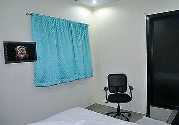 Om Residency Hotel 3*