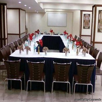 Rajhans 2* Mumbai