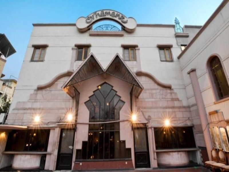 Rajhans Hotel 2*