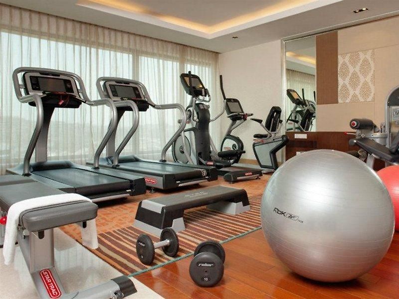 International Airport By Ihg Hotel 5*