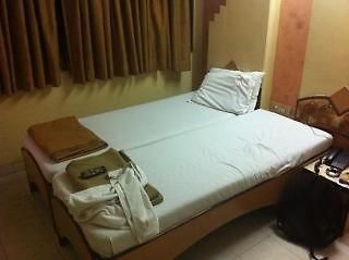 Fabhotel Kamran Residency - Nr Lbs Marg Hotel