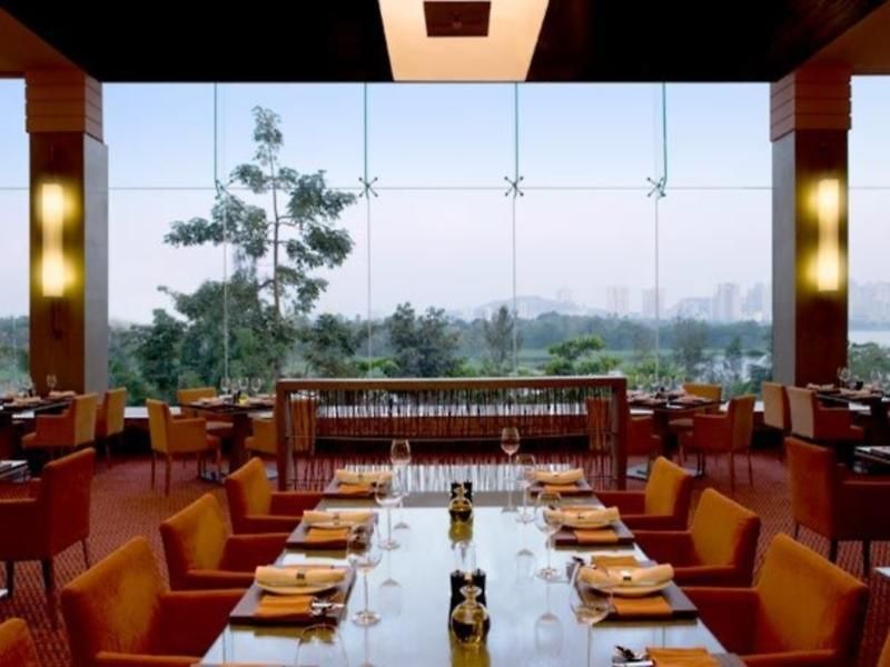 Marriott Executive - Lakeside Chalet, Hotel 4*