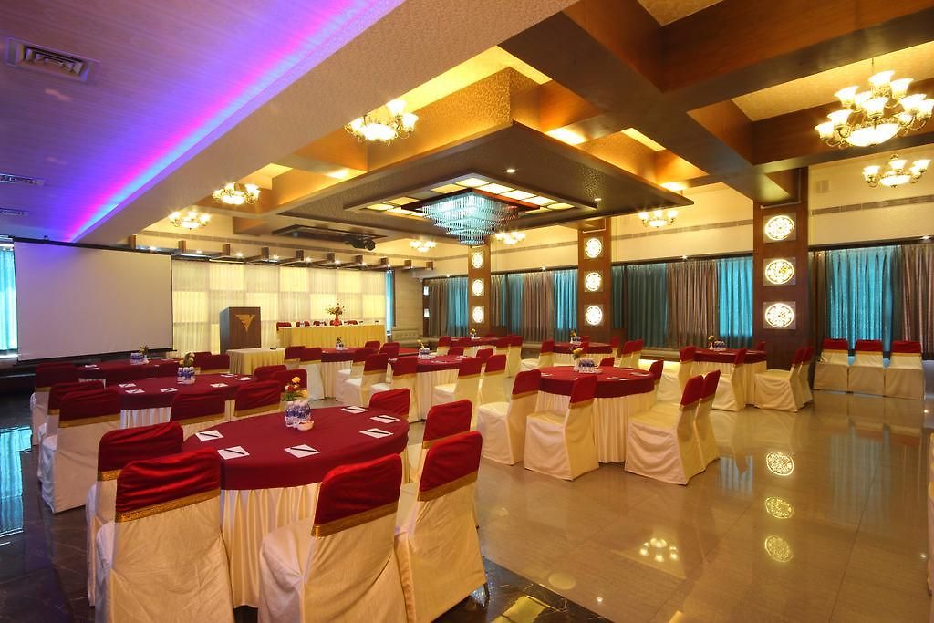 Hotel Vihang's 3*
