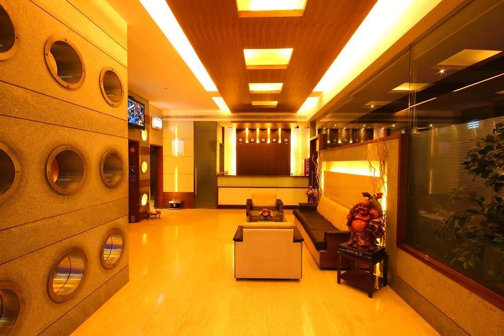 Hotel Vihang's 3*