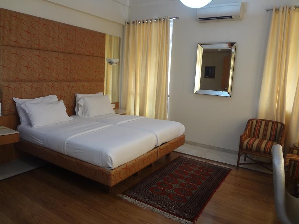 Astoria 4*