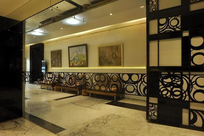 Diplomat, Colaba 3*