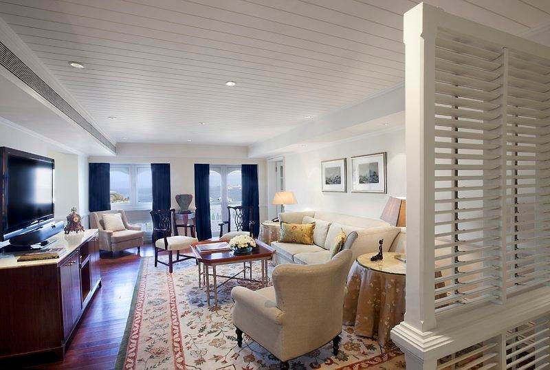 Hotel Hotel, Colaba - A Seafront 3*