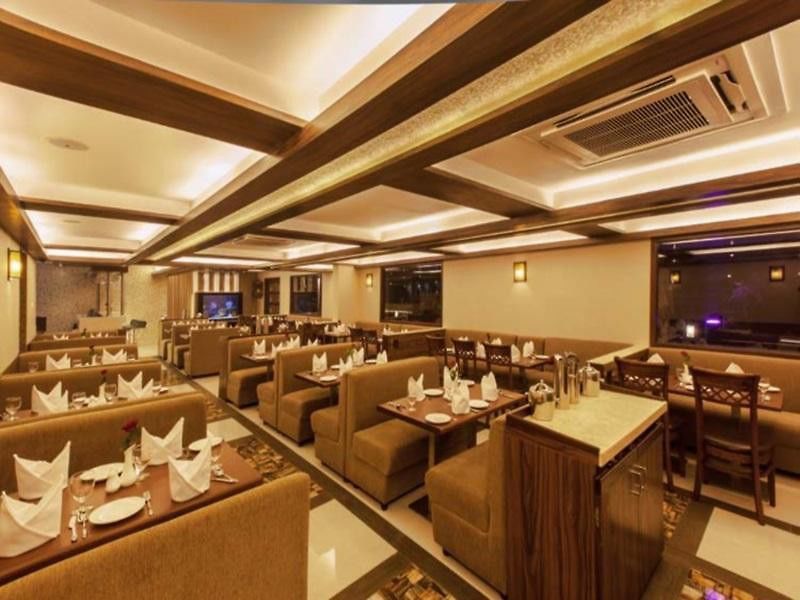 Anantha Exectuive Hotel 3*