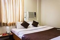 Hotel Oyo Santacruz West 3*