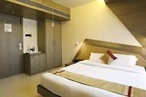 Dragonfly Hotel *