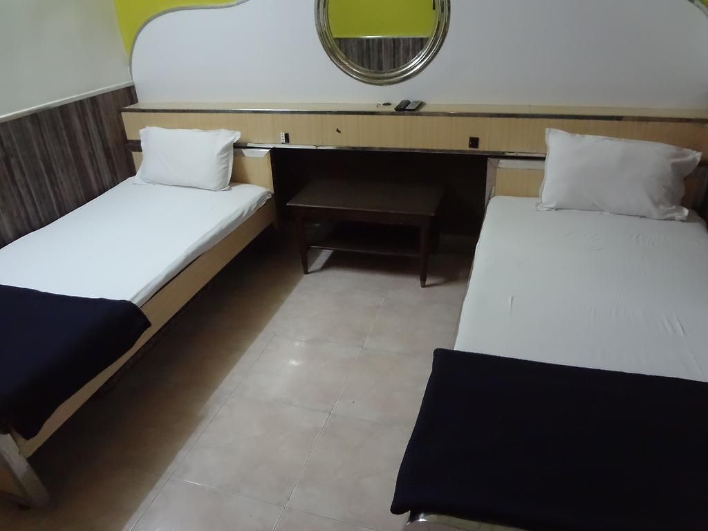 Happy Hotel Mumbai