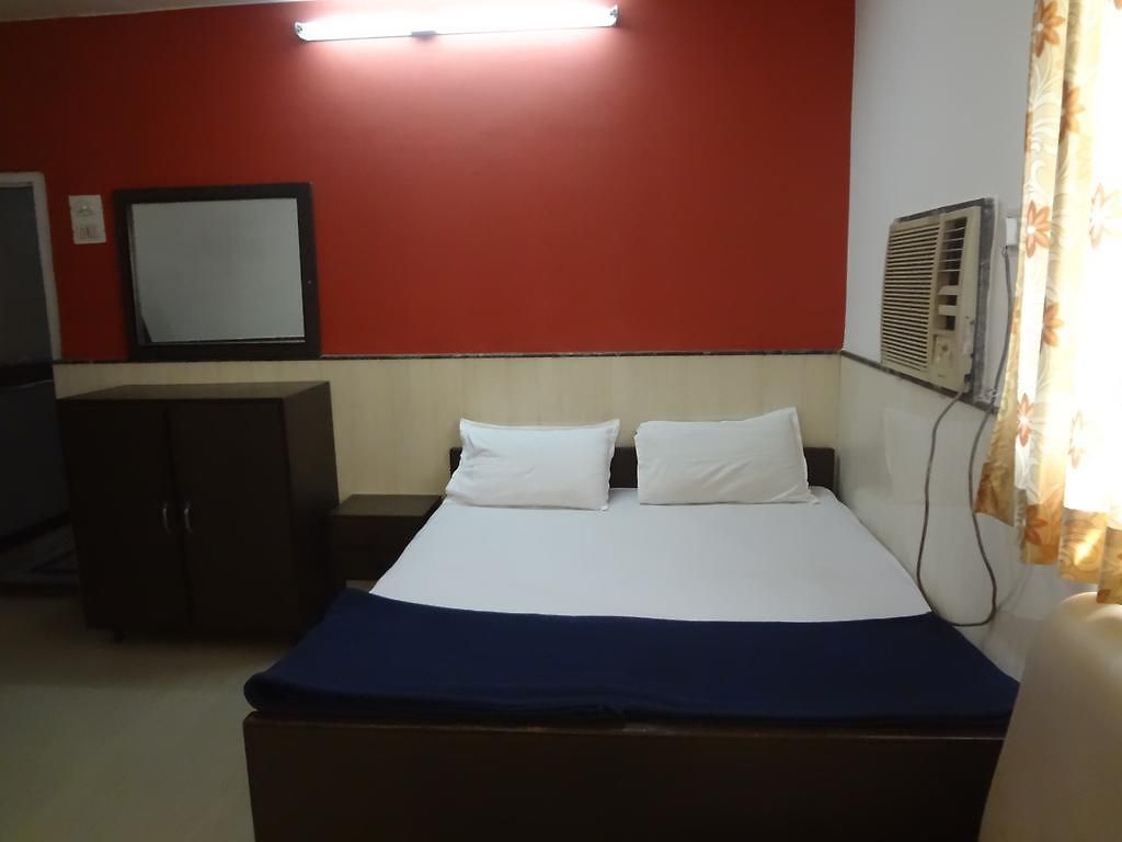 Hotel Happy *