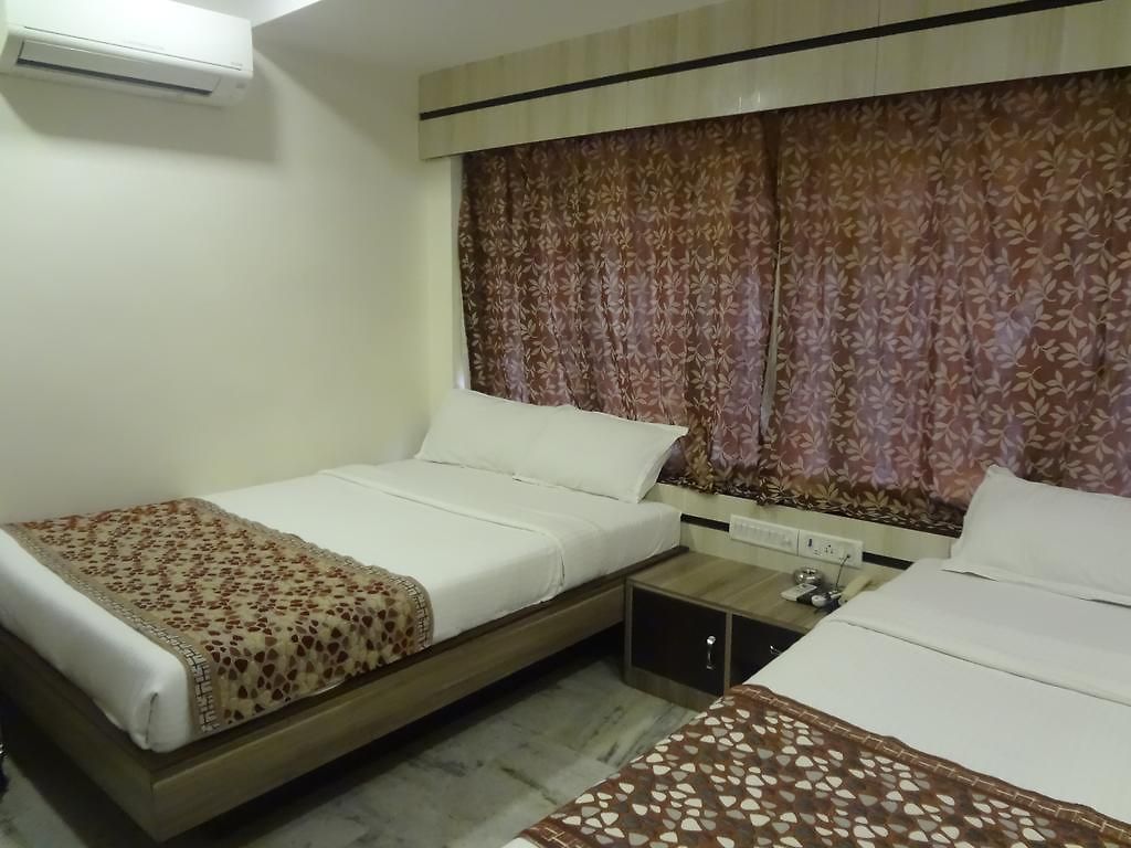 Hotel Oc Residency