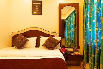 Oyo 845 Kailash Park Hotel 2*