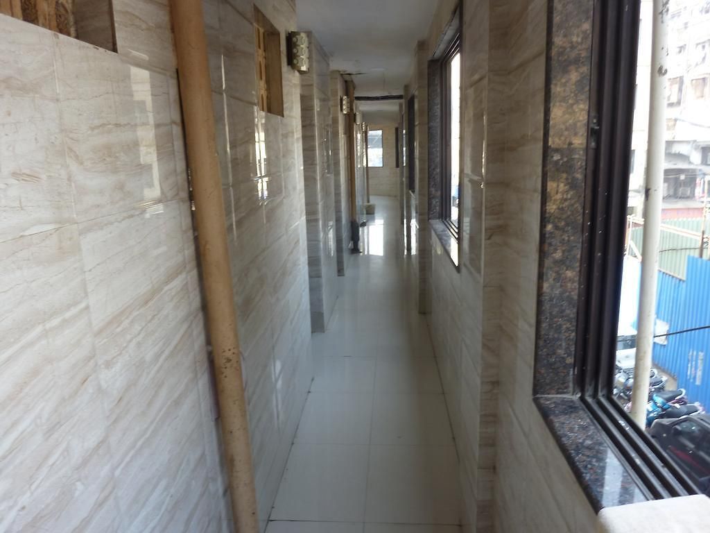 Hotel Jodiya - Near Cst Hotel