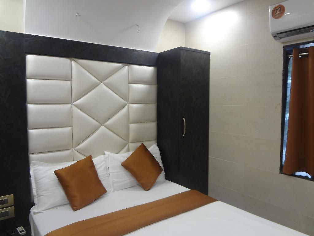 Karishma Hotel 2*