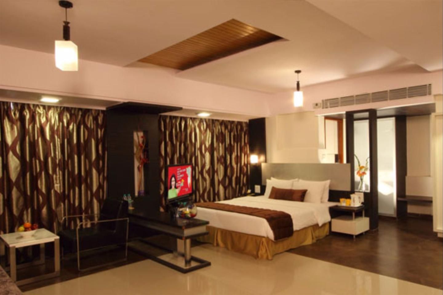 Nestor Hotel, Hotel 4*