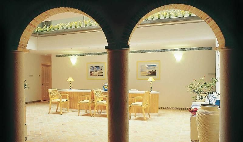 Hotel The Gordon House - Near Gateway Of India Mumbai