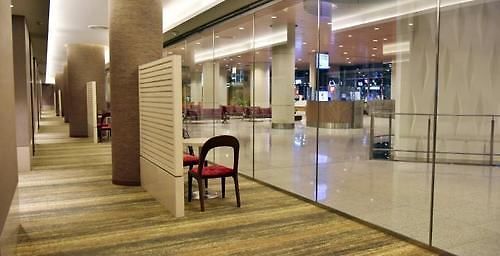 Hotel Niranta Airport Transit & Lounge Terminal 2 Arrivals/landside 4*