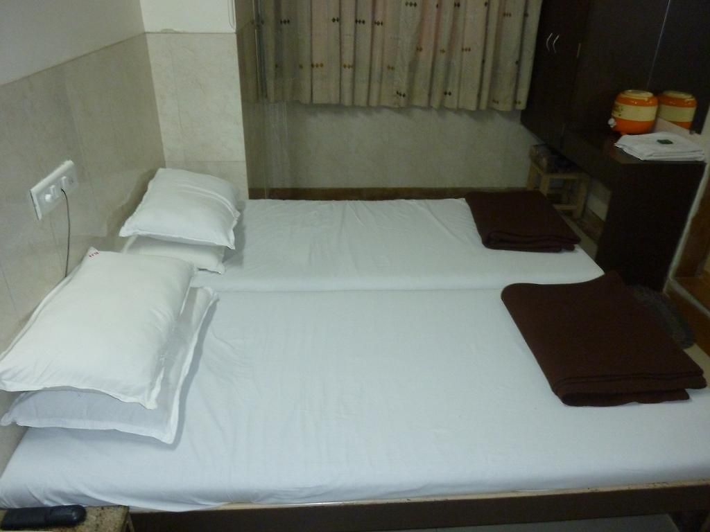 Guest house Basera Mumbai