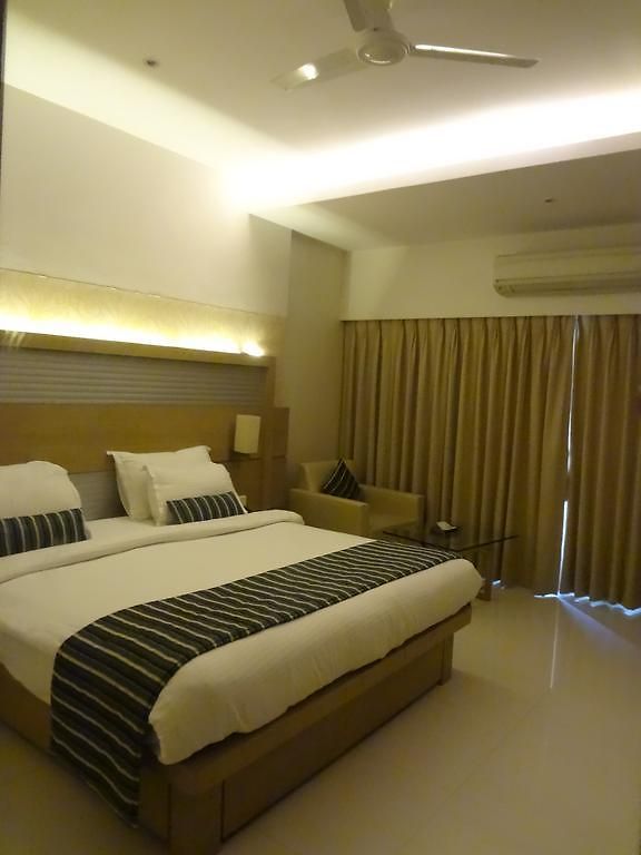 Hotel Galaxy Beacon Hotel, Santacruz ,mumbai Mumbai