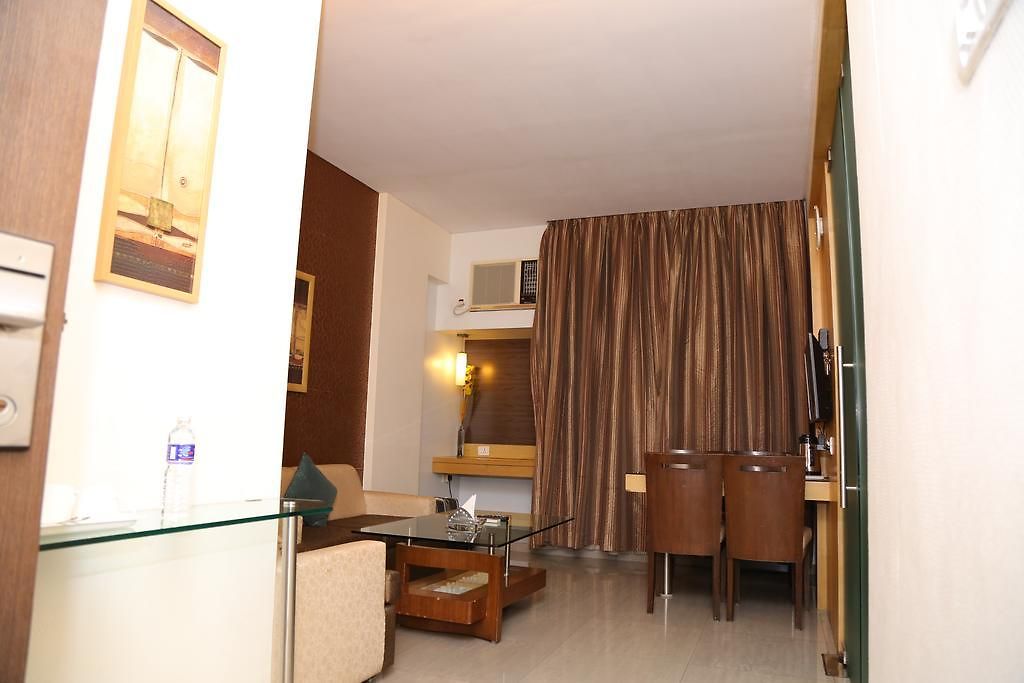 Vihang's 3*