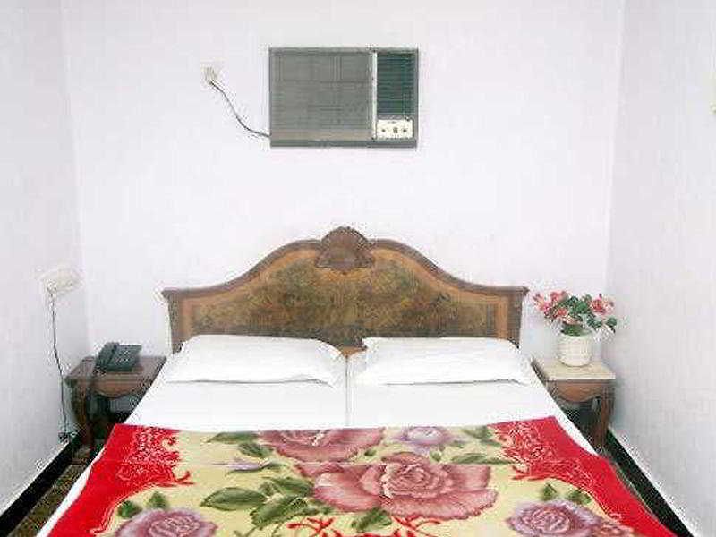Satellite 3* Mumbai